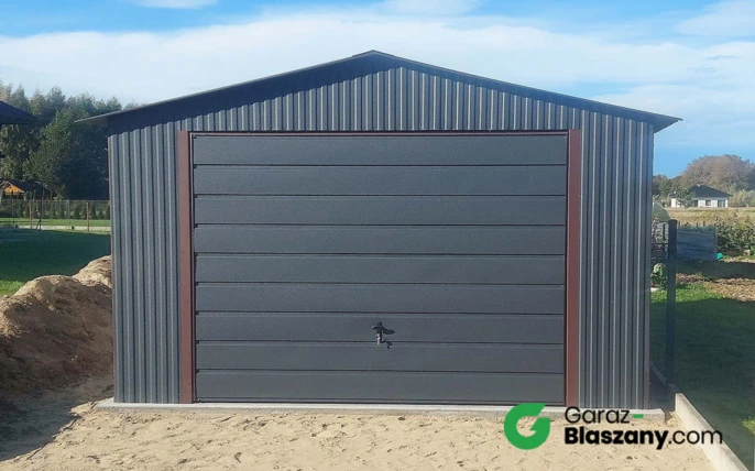 Garaż blaszany 4x5,5  Grafit, dach dwuspadowy, brama uchylna