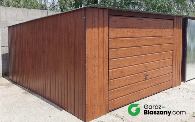 Garaż blaszany 4x6 Orzech, dach jednospadowy, brama uchylna