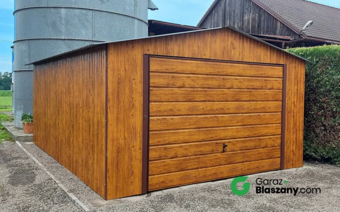Garaż blaszany 4x6 Złoty Dąb, dach dwuspadowy, brama uchylna