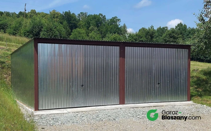 Garaż blaszany 6x5 ocynk, dach jednospadowy, brama uchylna