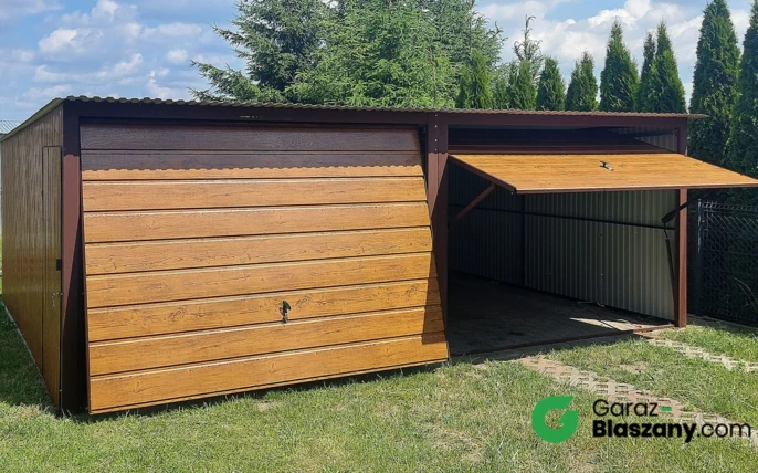 Garaż blaszany 6x5 Złoty Dąb, dach jednospadowy, brama uchylna, drzwi