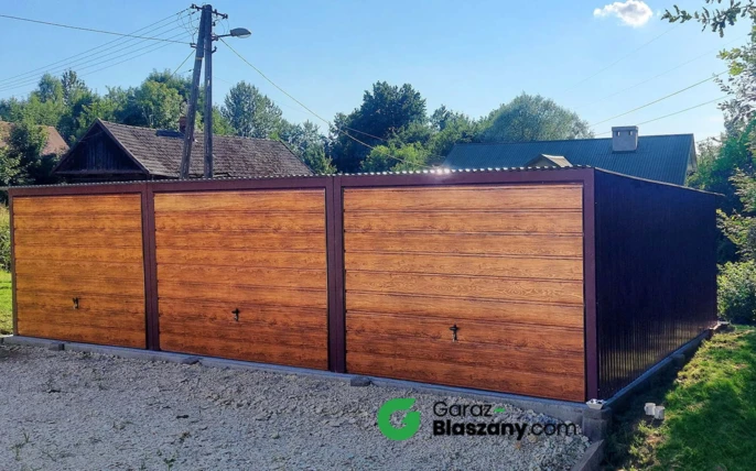 Garaż blaszany 9x5 Złoty Dąb, dach jednospadowy, brama uchylna