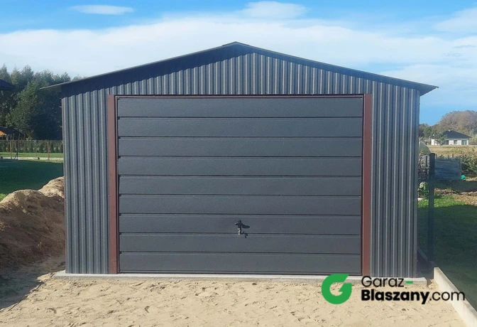 Garaż blaszany 4x5,5  Grafit, dach dwuspadowy, brama uchylna