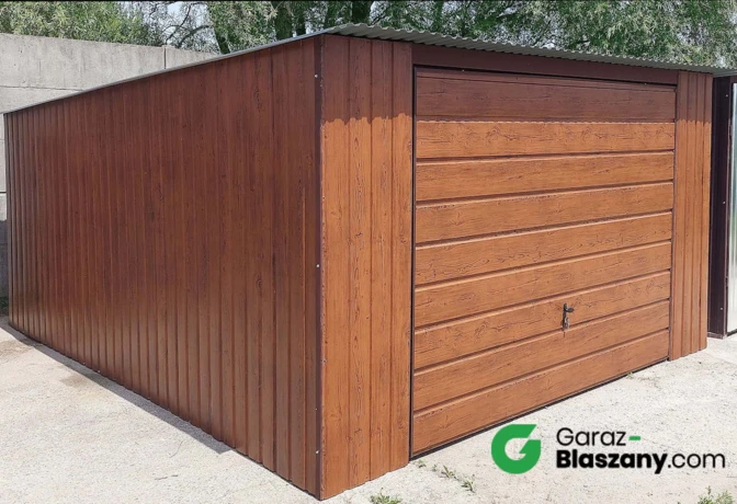Garaż blaszany 4x6 Orzech, dach jednospadowy, brama uchylna