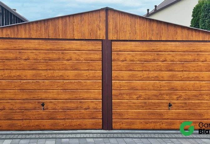 Garaż blaszany 6x6 Złoty Dąb, dach dwuspadowy, brama uchylna