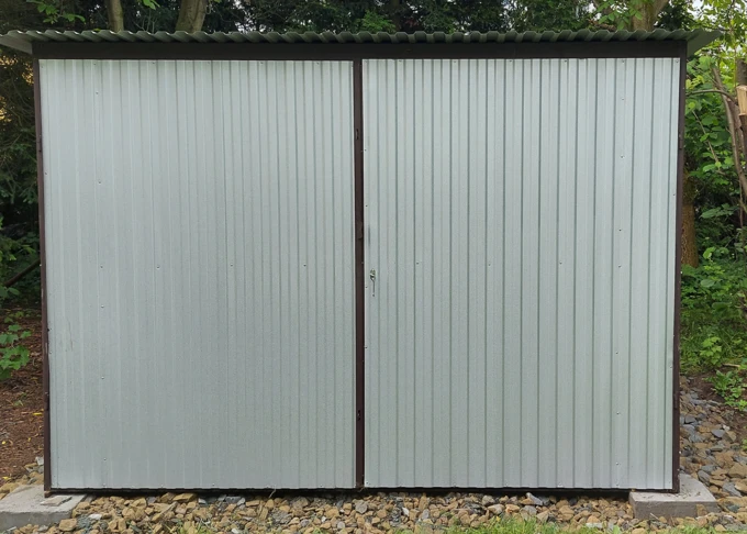 Garaż blaszany 3x5 alucynk, dach jednospadowy, brama dwuskrzydłowa