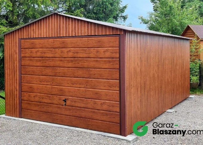 Garaż blaszany 3,5x5 Orzech, dach dwuspadowy, brama uchylna