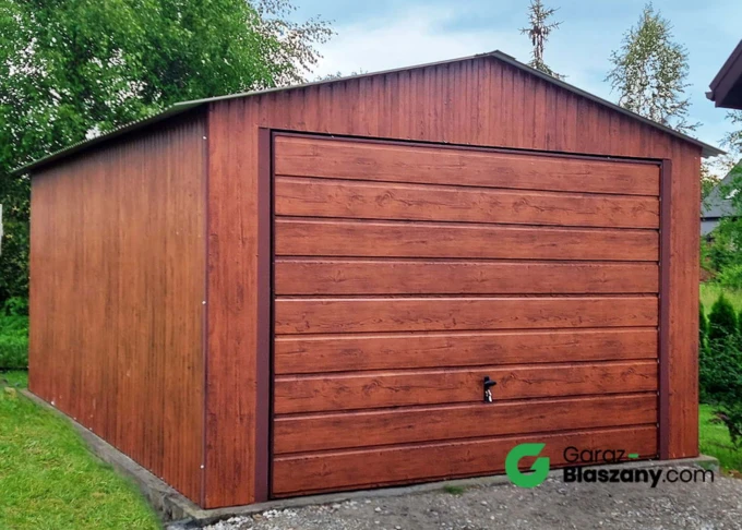Garaż blaszany 3,5x5,5 Orzech, dach dwuspadowy, brama uchylna