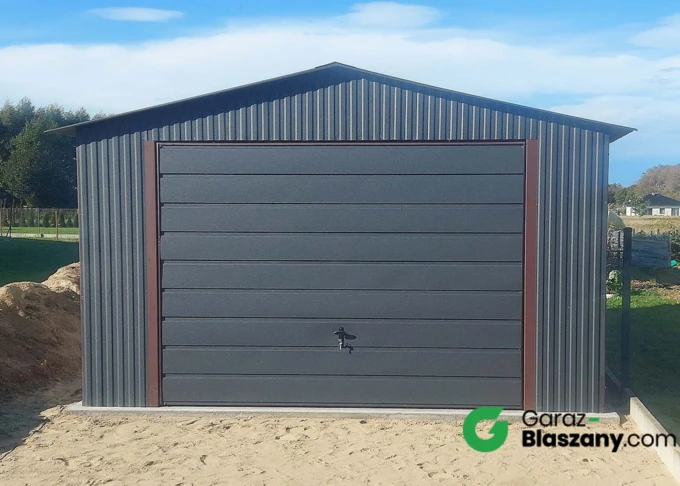 Garaż blaszany 4x5,5  Grafit, dach dwuspadowy, brama uchylna