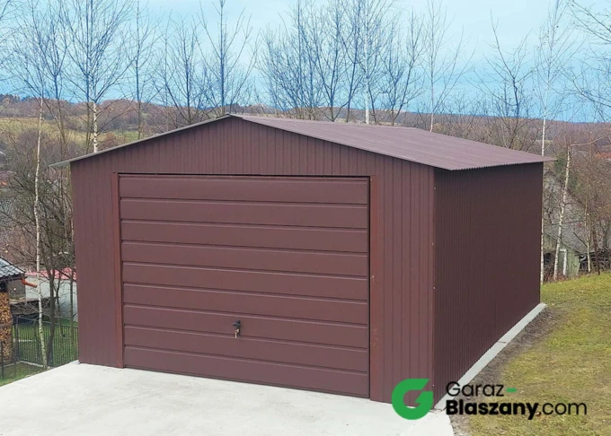 Garaż blaszany 4x6 Brązowy MAT, dach dwuspadowy, brama uchylna