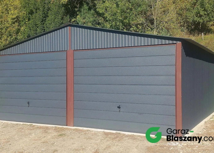 Garaż blaszany 6x5 grafit, dach dwuspadowy, bramy uchylne