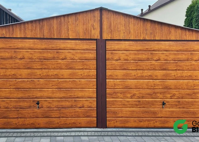 Garaż blaszany 6x6 Złoty Dąb, dach dwuspadowy, brama uchylna