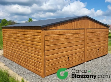 Garaż blaszany drewnopodobny 6x5, z szerokim panelem