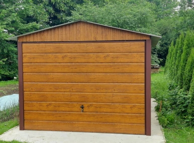 Garaż blaszany drewnopodobny 3x5, dwuspadowy, brama uchylna, kolor złoty dąb