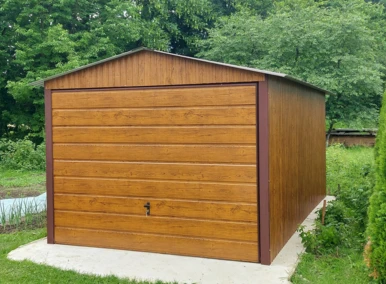 Garaż blaszany drewnopodobny 3x5, dwuspadowy, brama uchylna, kolor złoty dąb