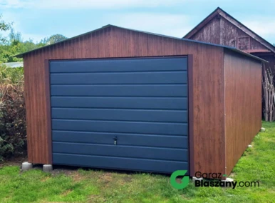 Garaż blaszany 4x6 Orzech, dach dwuspadowy, brama uchylna, panel Grafit