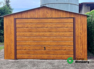 Garaż blaszany 4x6 Złoty Dąb, dach dwuspadowy, brama uchylna